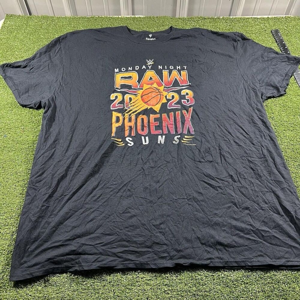 Fanatics Men's Black T-shirt